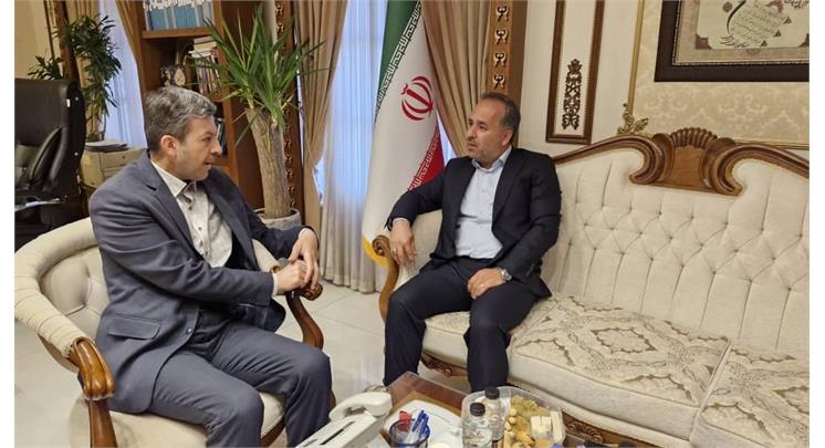دیدار رئیس انجمن نویسندگان، خبرنگاران و عکاسان ورزشی استان اصفهان با استاندار اصفهان