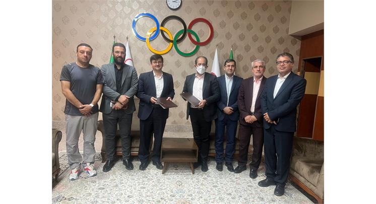 امضای تفاهم نامه انجمن ورزشی نویسان ایران با شرکت رایان ارتباط