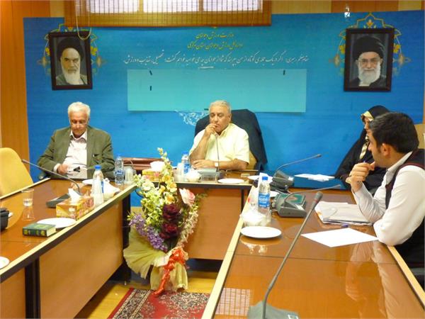 دوره آموزش روزنامه نگاری و افتتاح دفتر انجمن ورزشی نویسان در استان مرکزی