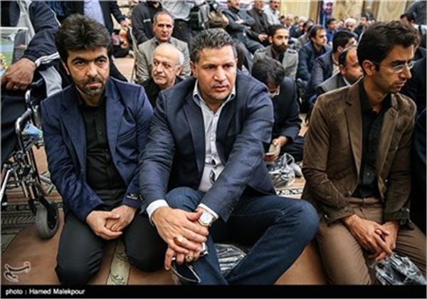 علی دایی در مراسم ترحیم میلاد حجت‌الاسلامی و حسین جوادی