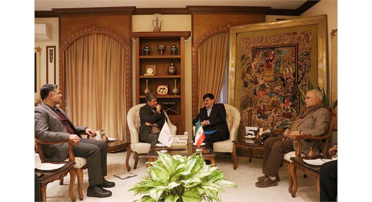 دبیرکل افتخاری انجمن نویسندگان، خبرنگاران و عکاسان ورزشی ایران گفت: زمان آن رسیده که در هر استان، به‌ویژه اصفهان، «خانه ورزشی‌نویسان» تأسیس شود، اصفهان می‌تواند پیشگام این حرکت باشد و الگویی برای سایر