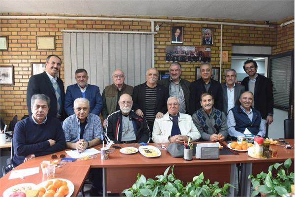 نشست کمیته پیشکسوتان برگزار شد