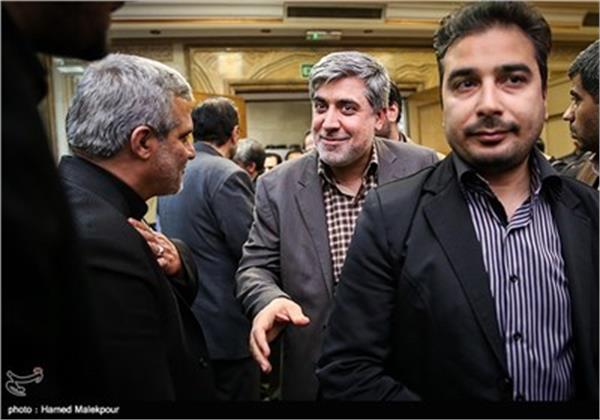 علی عسگری مدیرعامل خبرگزاری مهر و مجید قلی‌زاده مدیرعامل خبرگزاری تسنیم در مراسم ترحیم میلاد حجت‌الاسلامی و حسین جوادی Close