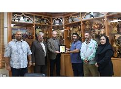 دیدار اعضای هیأت‌مدیره انجمن ورزشی‌نویسان با مدیرکل ورزش و جوانان کردستان <b> تجلیل اصحاب رسانه از تلاش‌های فرزاد خاکی