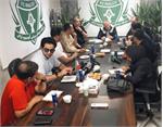 دیدار هیات‌مدیره انجمن ورزشی‌نویسان با مدیرعامل باشگاه آلومینیوم/آلومینیوم اراک با قدرت به مسیر خود ادامه می‌دهد