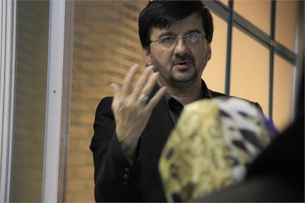 دکتر عبدالحمید احمدی، کلاس خبرنگاری در رویدادهای بزرگ ورزشی