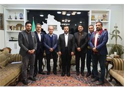 دیدار اعضای هیأت مدیره انجمن ورزشی‌نویسان استان با استاندار فارس؛