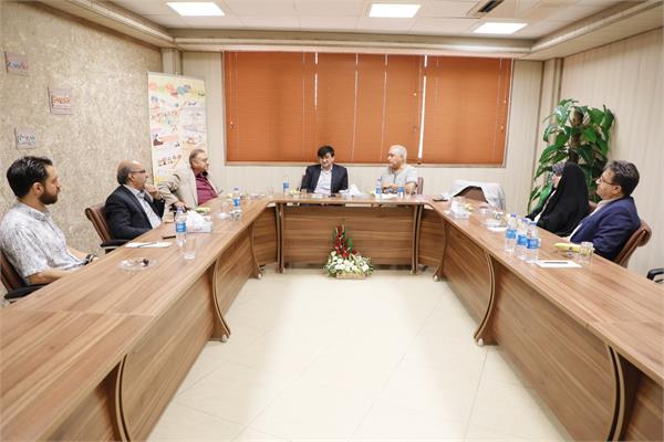 سالن کنفراس روزنامه (1)